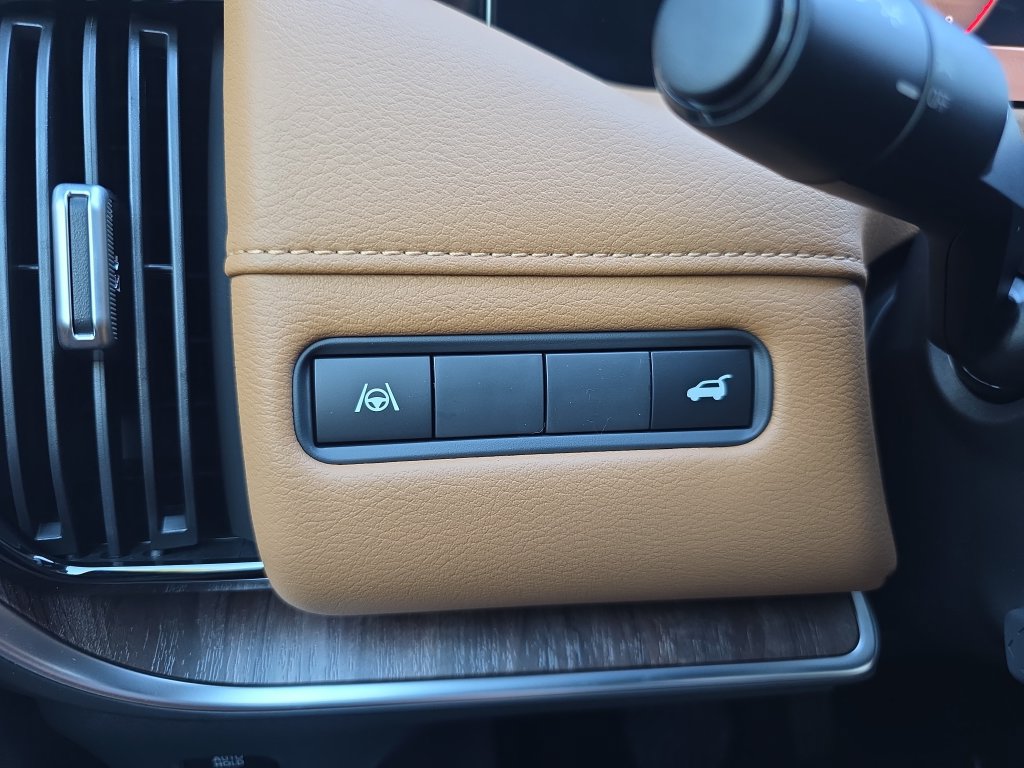New 2026 Nissan Armada SL w/ Captain's Chari Seat Package AWD/4WD image 42