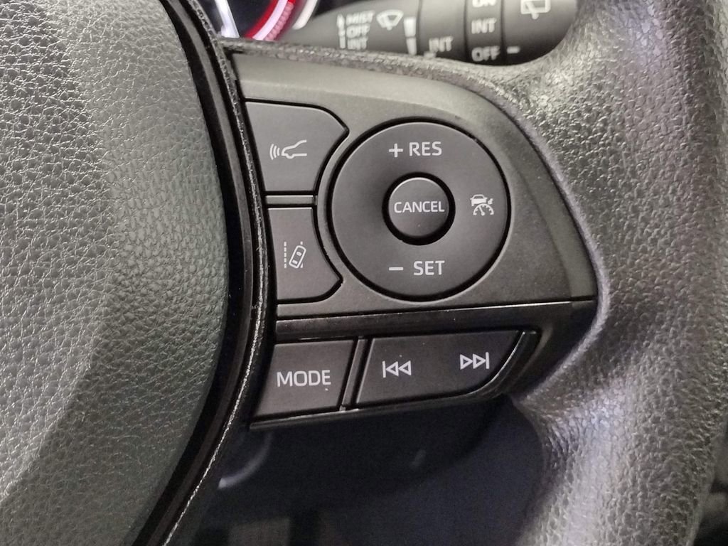 Used 2024 Toyota RAV4 XLE image 21