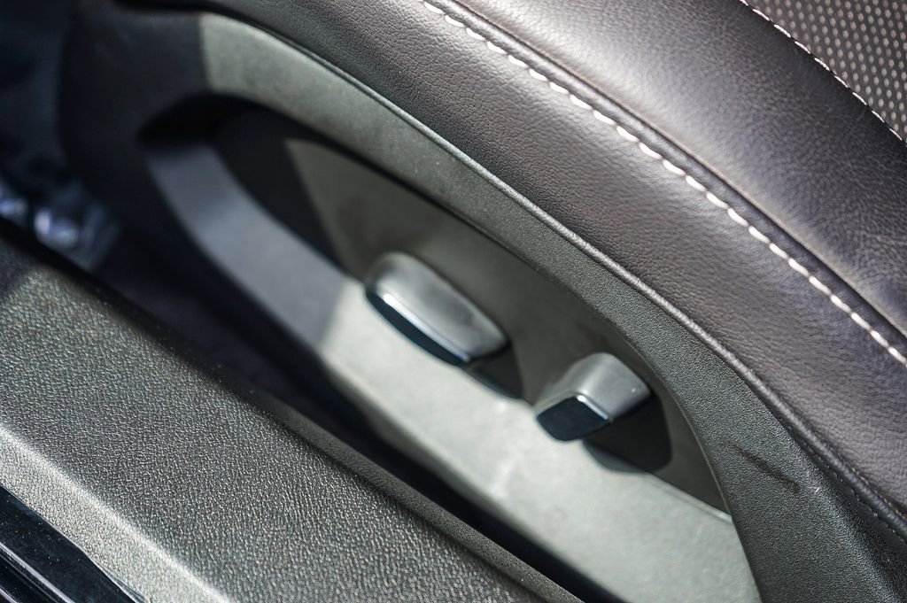 Used 2024 Chevrolet Corvette Stingray Coupe w/ 1LT image 24