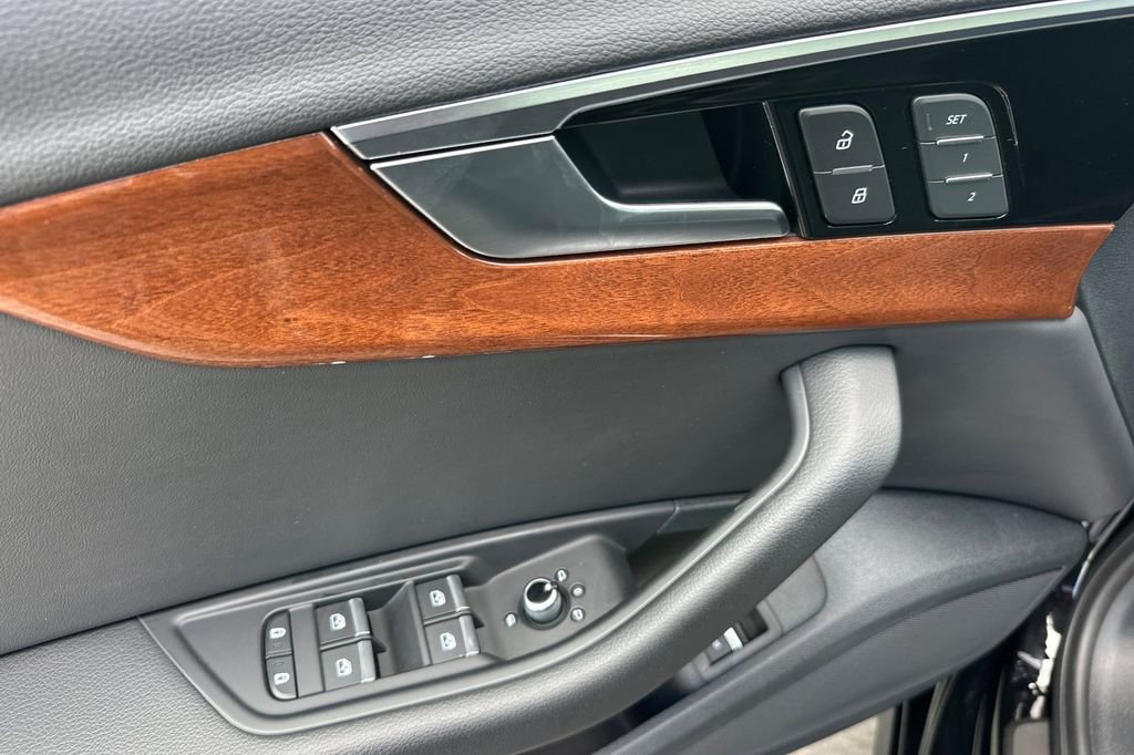 Used 2023 Audi A4 2.0T Premium w/ Convenience Package AWD/4WD image 11