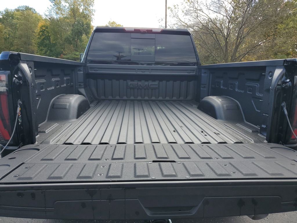 New 2026 GMC Sierra 2500 AT4 w/ Technology Package image 8
