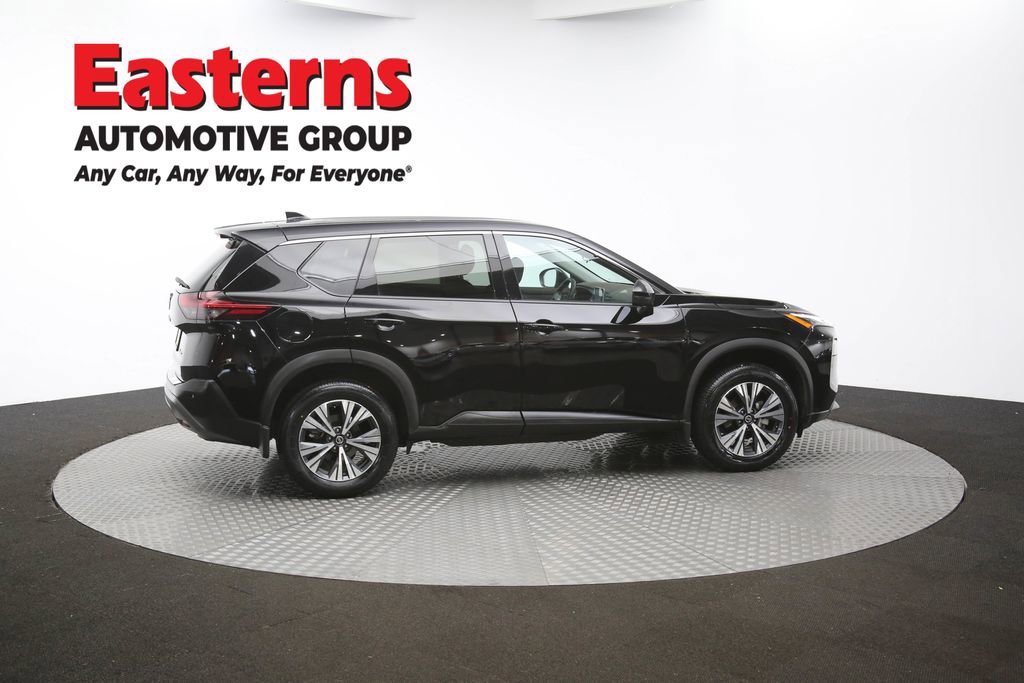 Used 2021 Nissan Rogue SV image 41