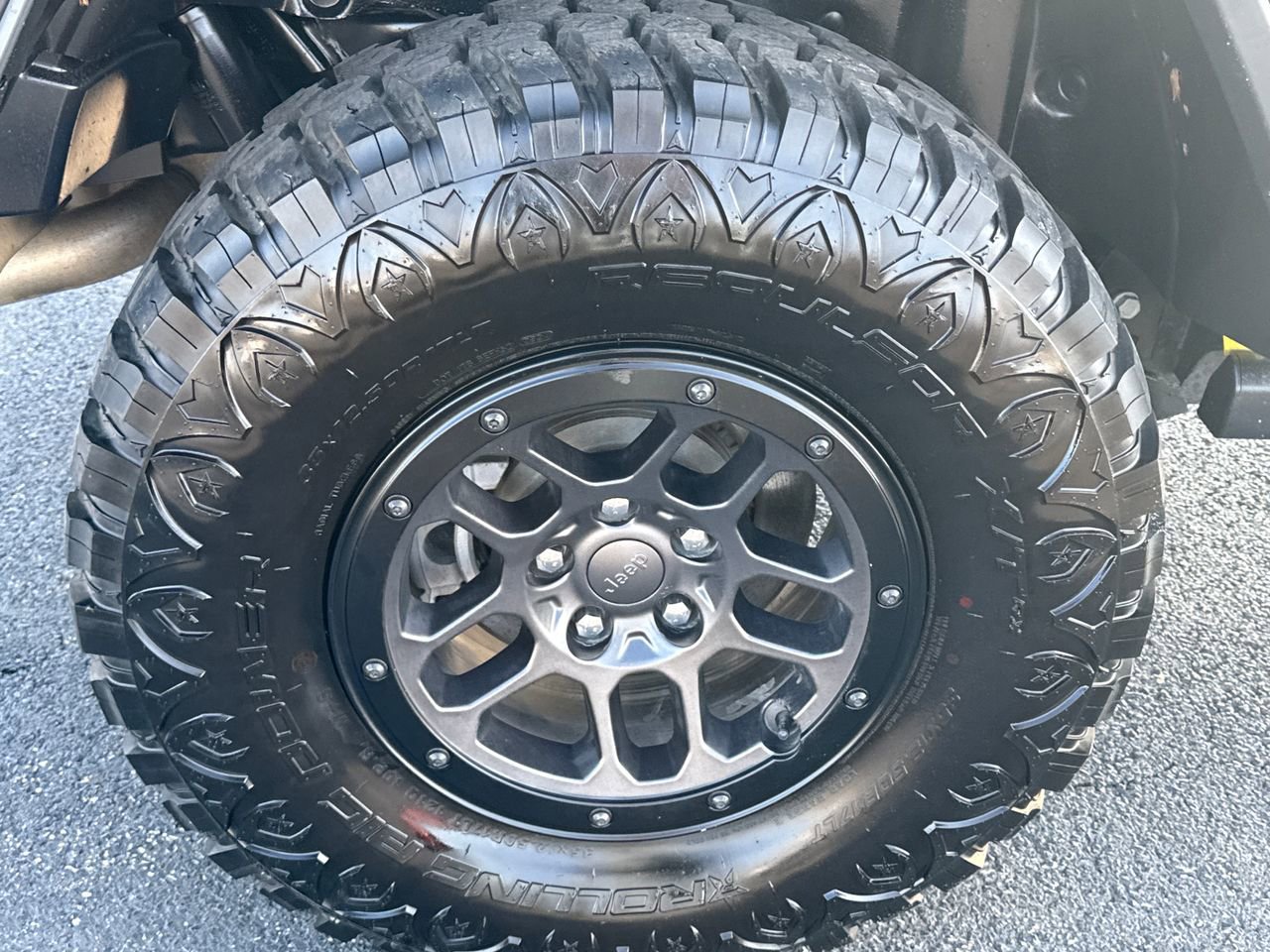 Used 2023 Jeep Wrangler Unlimited Sport image 10