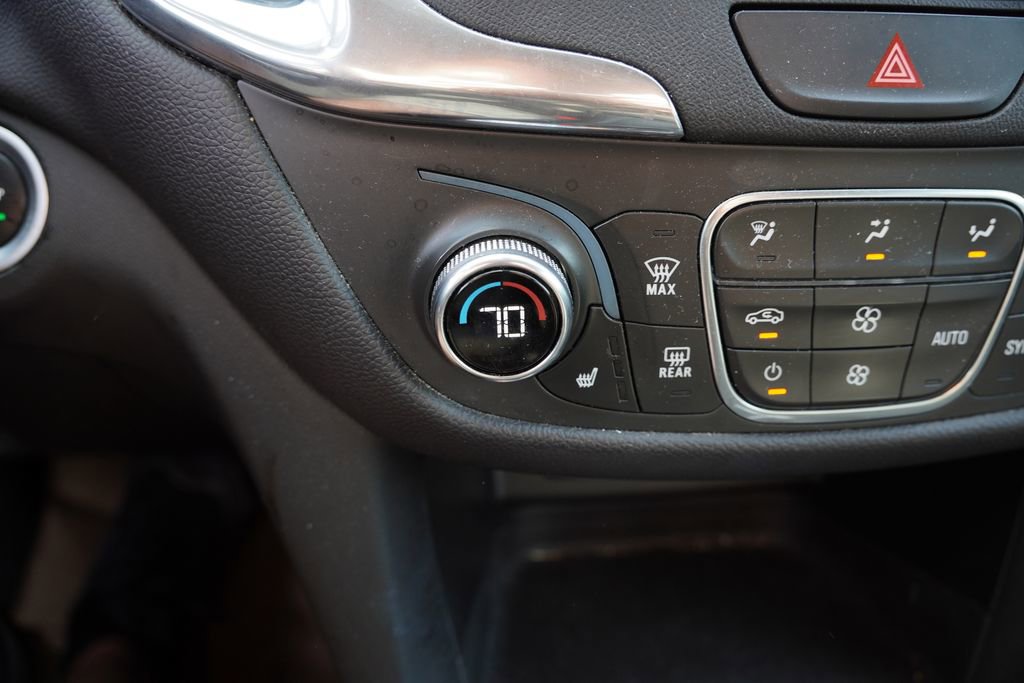 Used 2020 Chevrolet Equinox LT AWD/4WD image 6