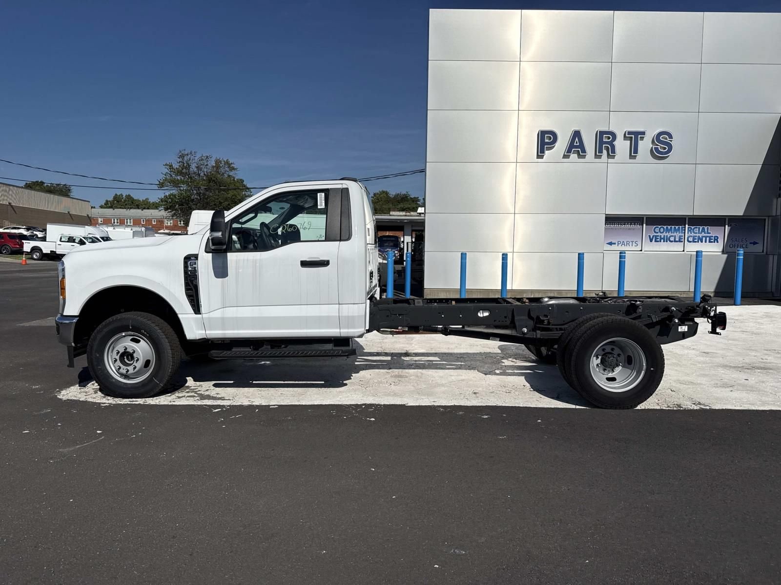 New 2026 Ford F350 XL w/ XL Chrome Package AWD/4WD image 6