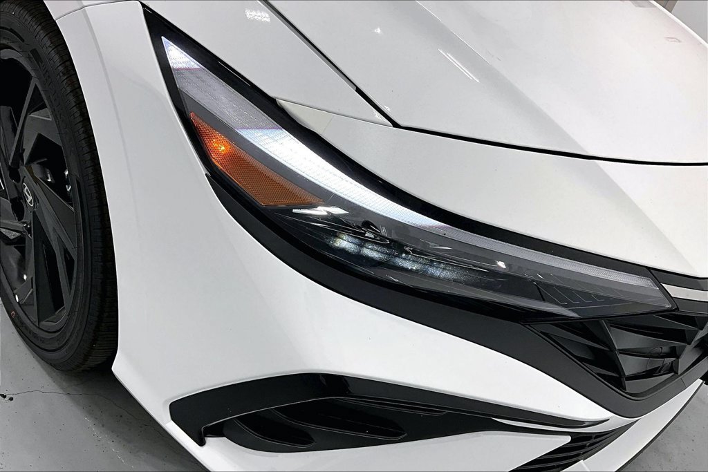 New 2026 Hyundai Elantra SEL Sport Premium FWD image 27