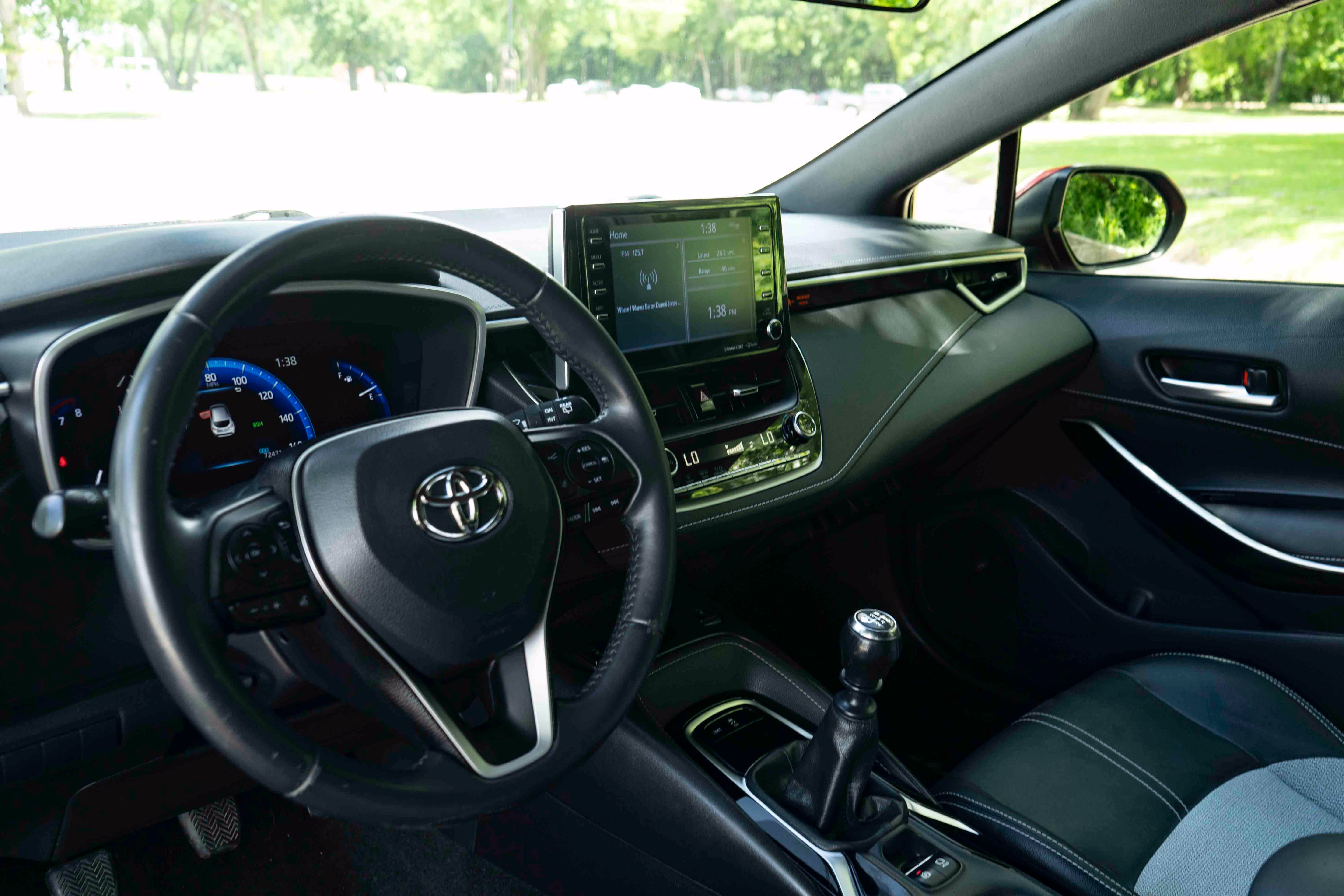 Used 2020 Toyota Corolla XSE FWD image 16