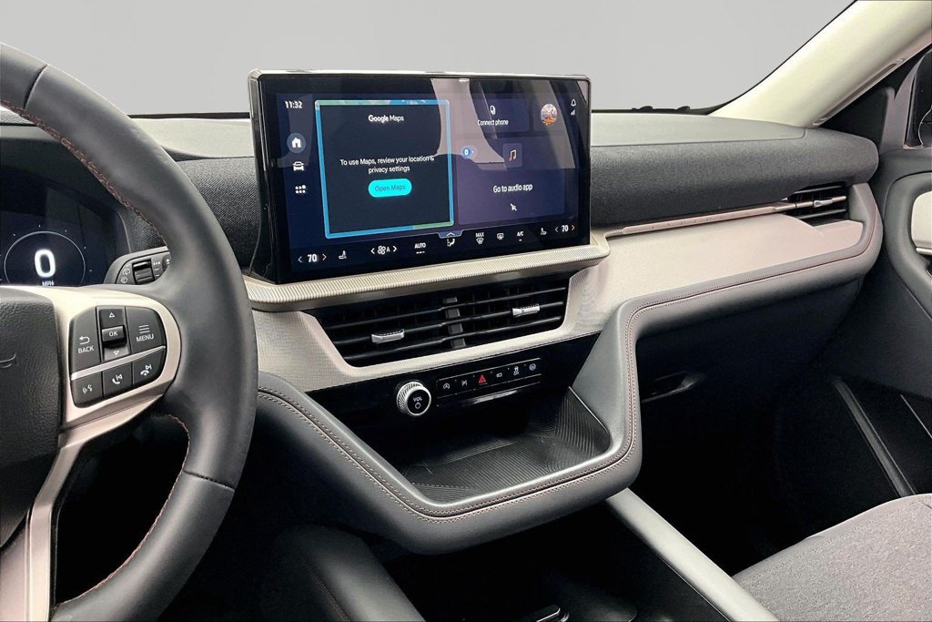 Certified 2025 Ford Explorer Active AWD/4WD image 6
