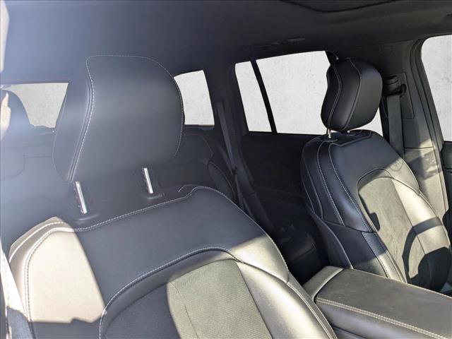 Certified 2025 Jeep Grand Cherokee Altitude image 19