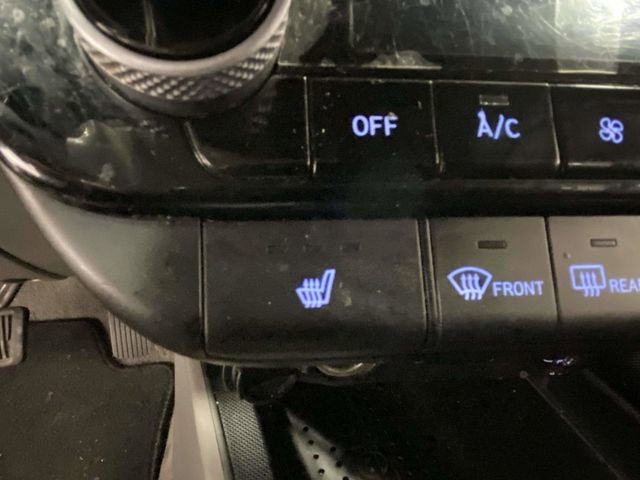 Used 2023 Hyundai Elantra SEL w/ Convenience Package image 21