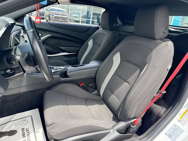 Used 2023 Chevrolet Camaro LT w/ Technology Package RWD image 11