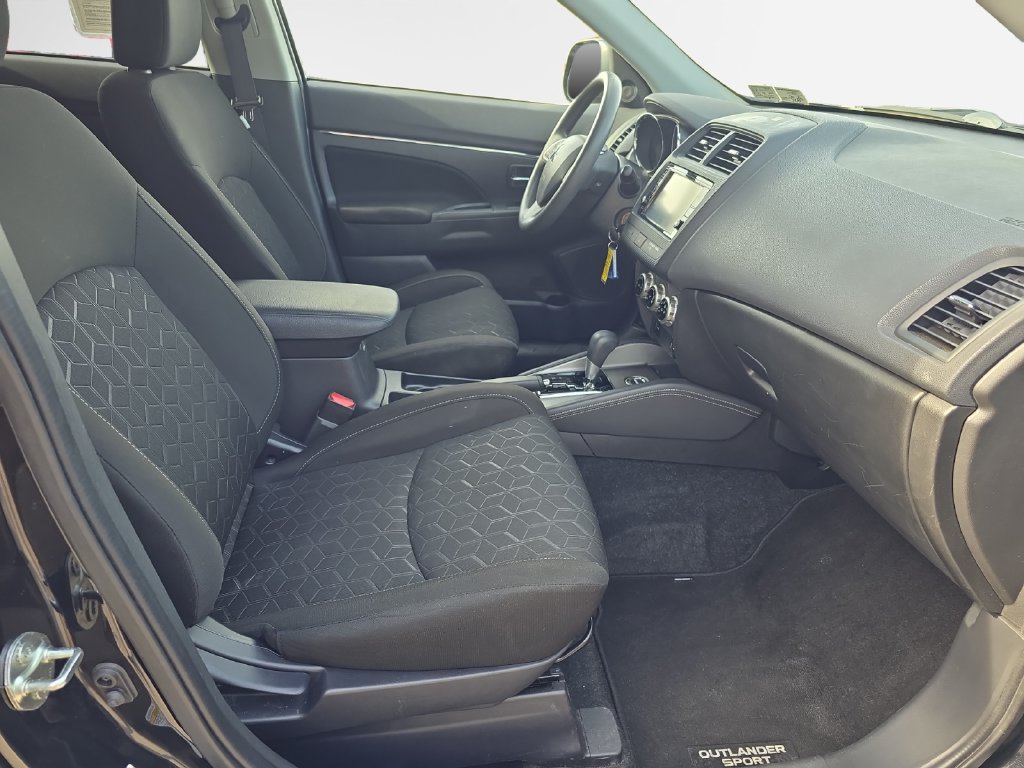Used 2022 Mitsubishi Outlander Sport ES AWD/4WD image 26