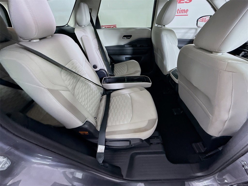 Certified 2022 Nissan Pathfinder SV w/ SV Premium Package image 33