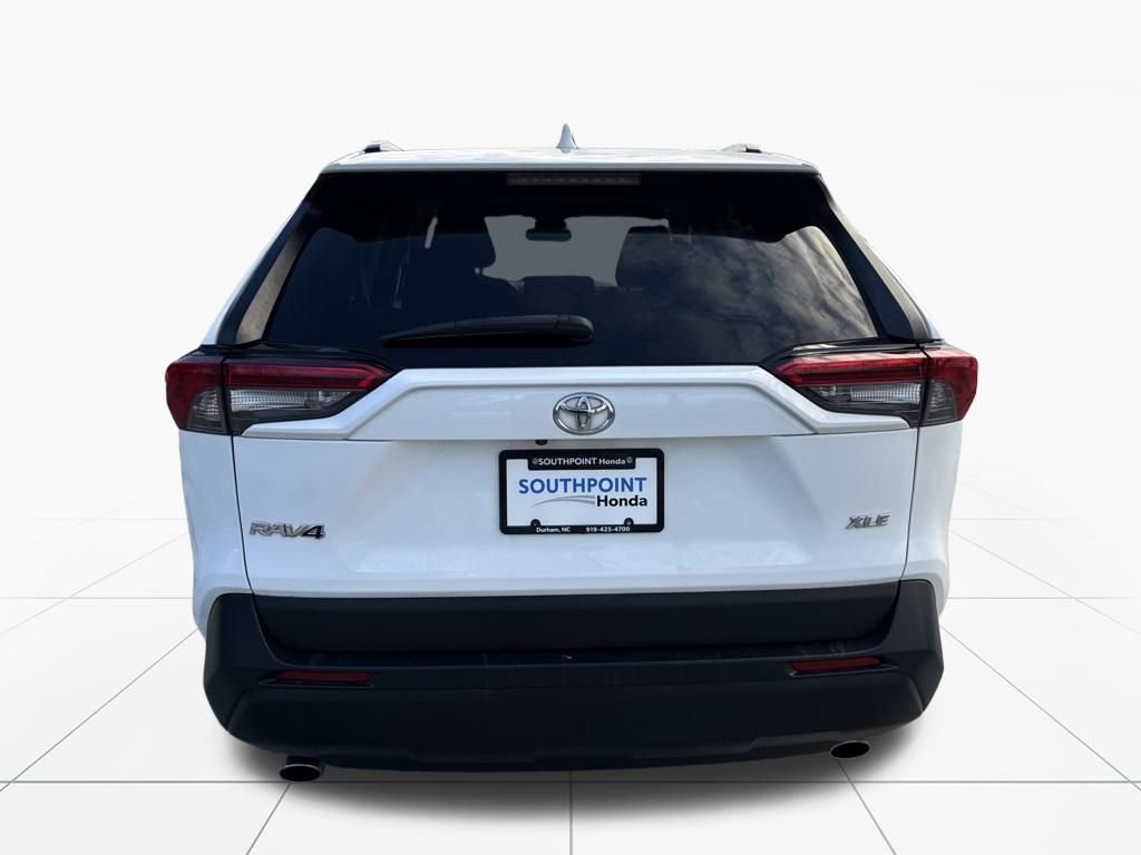 Used 2020 Toyota RAV4 XLE image 7