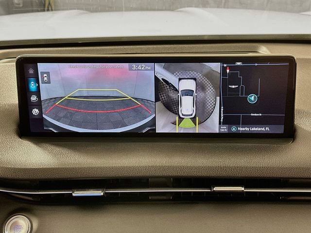 Certified 2024 Genesis GV70 2.5T w/ Advanced Package AWD/4WD image 17