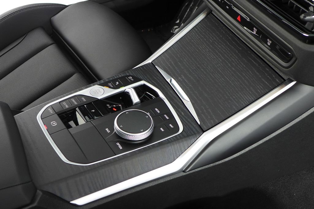 Used 2025 BMW 330i Sedan w/ Convenience Package RWD image 15