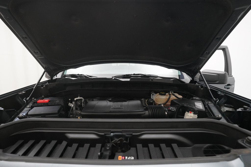 Used 2021 GMC Sierra 1500 Elevation w/ Preferred Package image 3