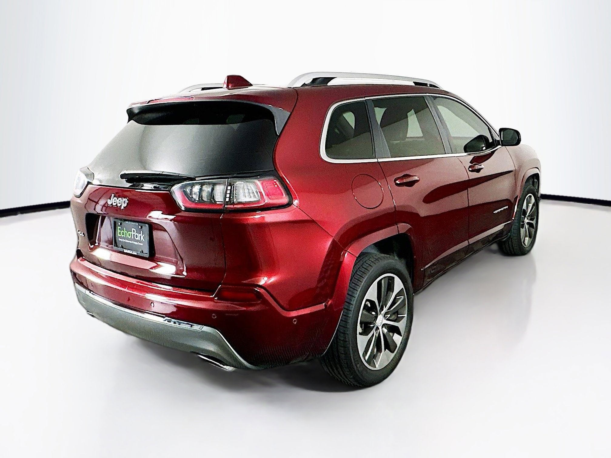 Used 2019 Jeep Cherokee Overland w/ Technology Group AWD/4WD image 9