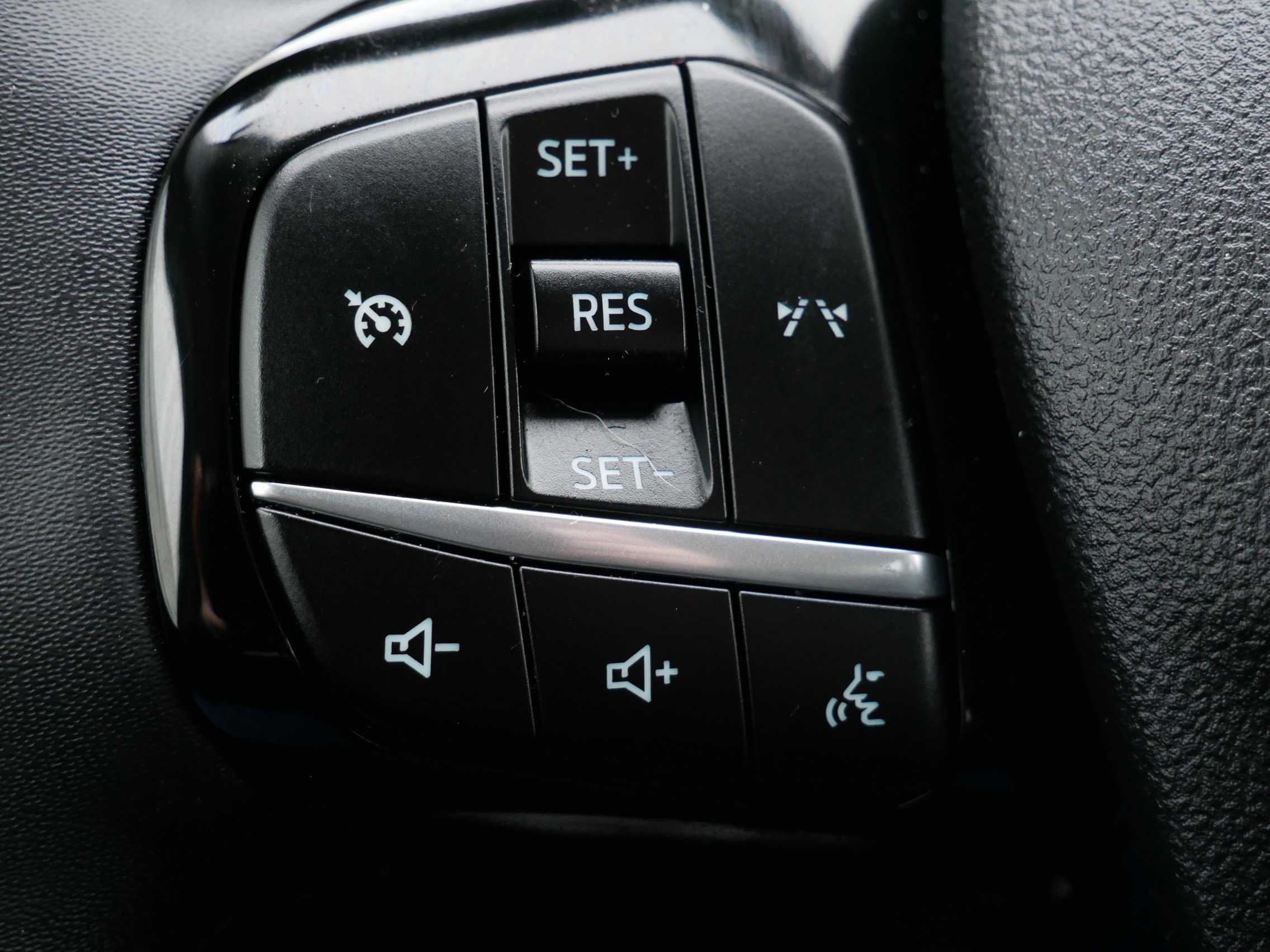 Used 2023 Ford Escape Active image 18