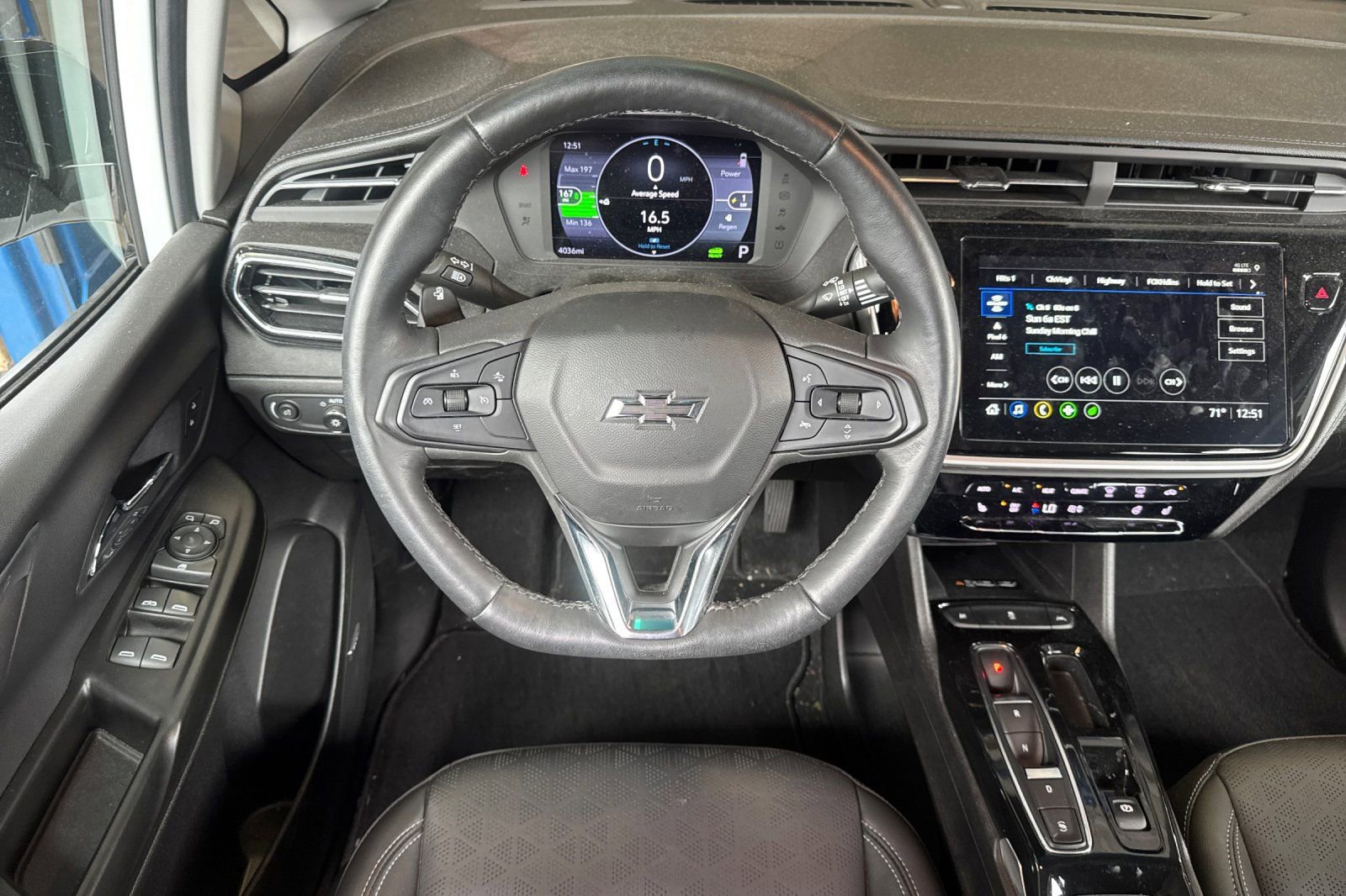 Used 2023 Chevrolet Bolt LT w/ Infotainment Package FWD image 17