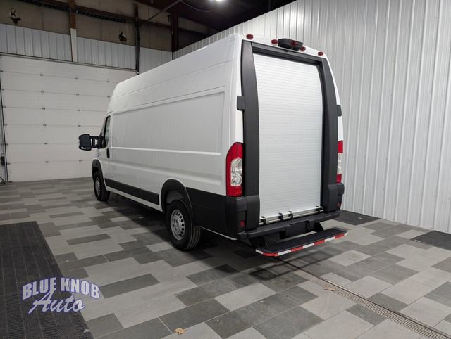 Used 2024 RAM ProMaster 3500 w/ Delivery Van Package image 2