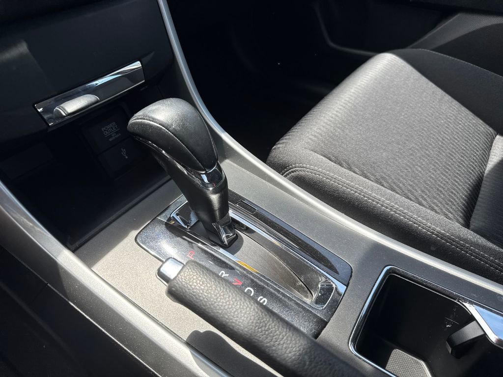 Used 2015 Honda Accord Sport image 31