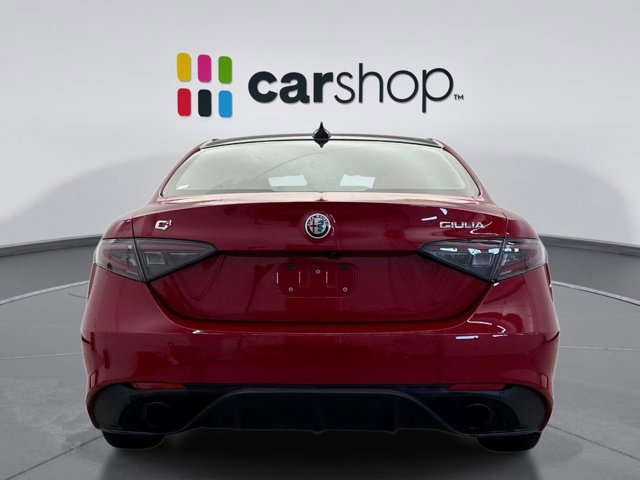 Used 2024 Alfa Romeo Giulia Veloce image 4