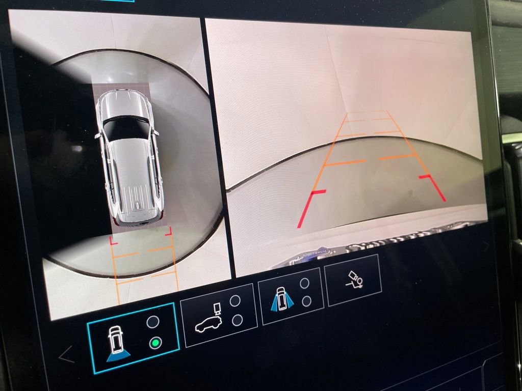 Used 2025 GMC Acadia Elevation image 31