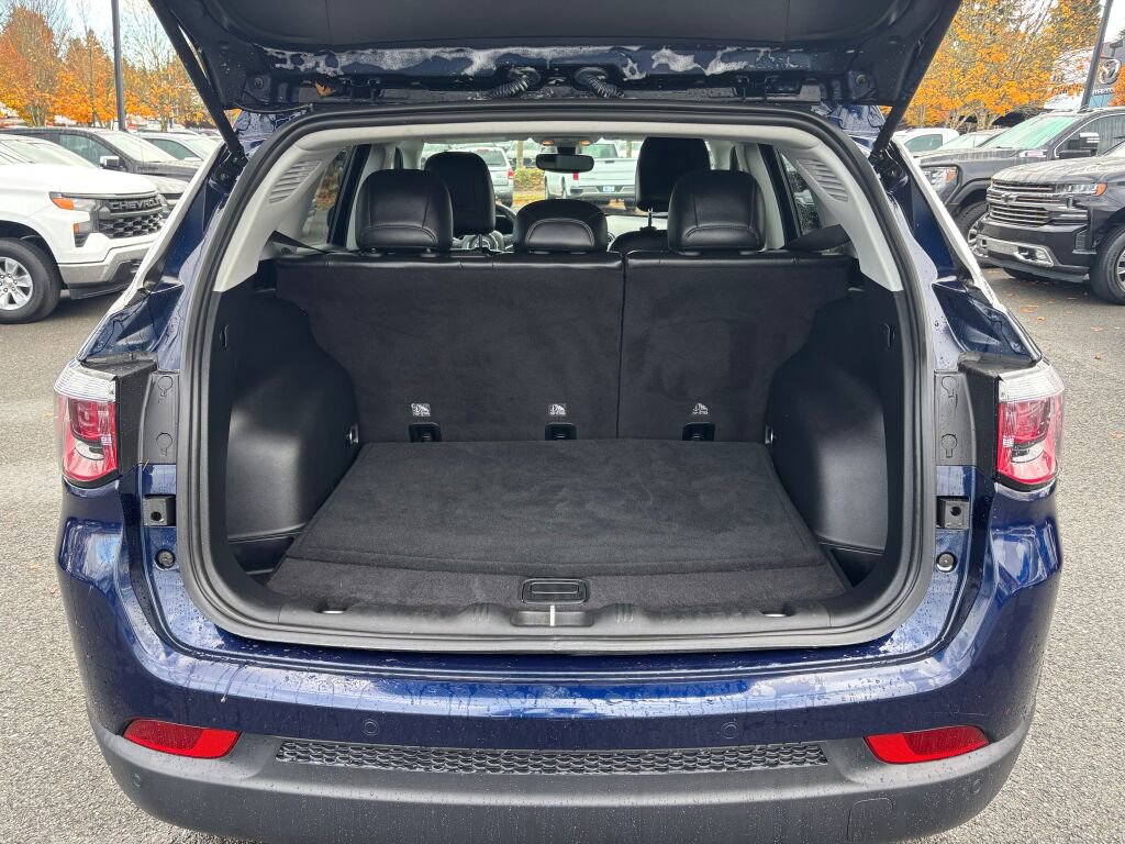 Used 2019 Jeep Compass Latitude w/ Popular Equipment Group image 11