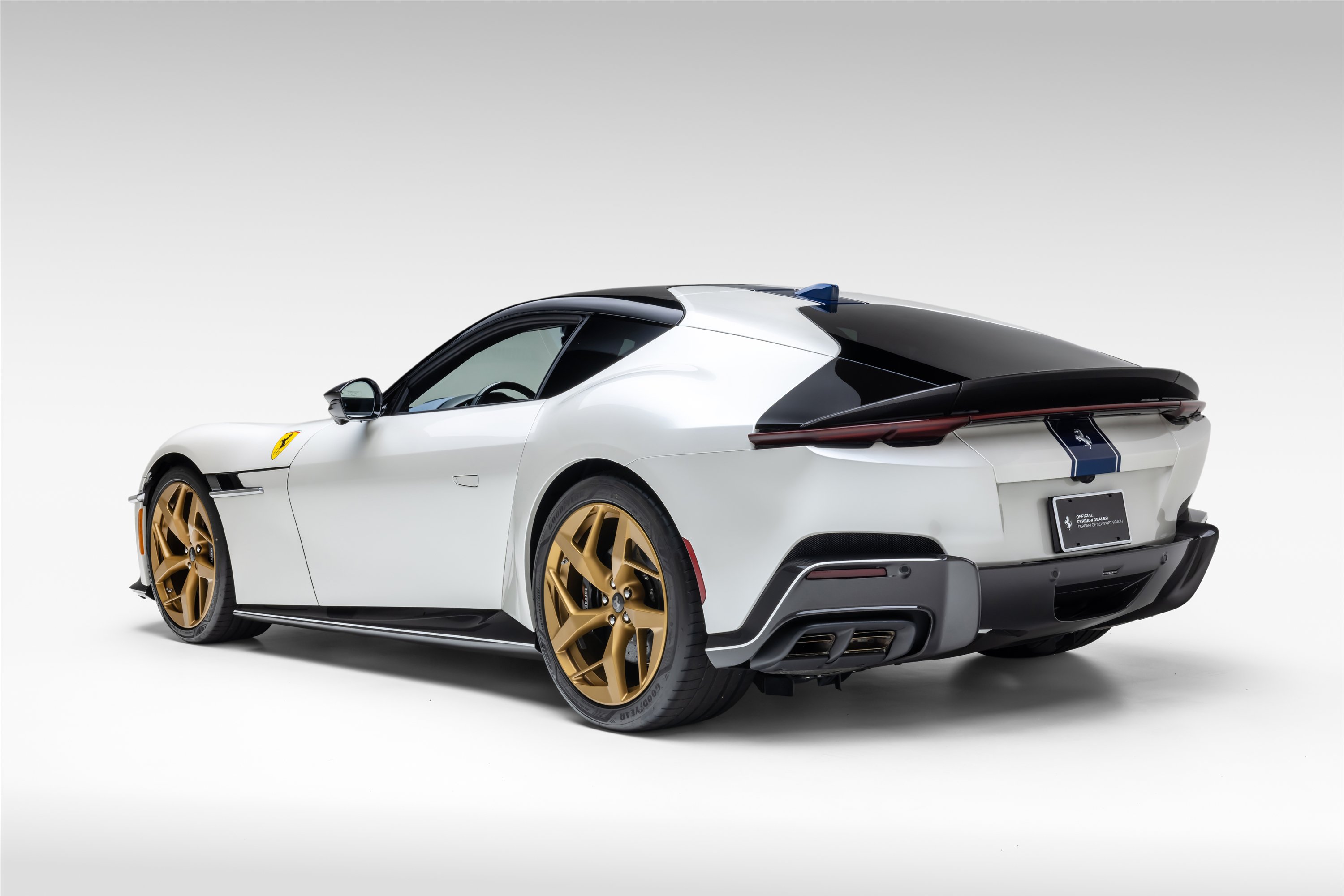 Used 2025 Ferrari 12Cilindri RWD image 43