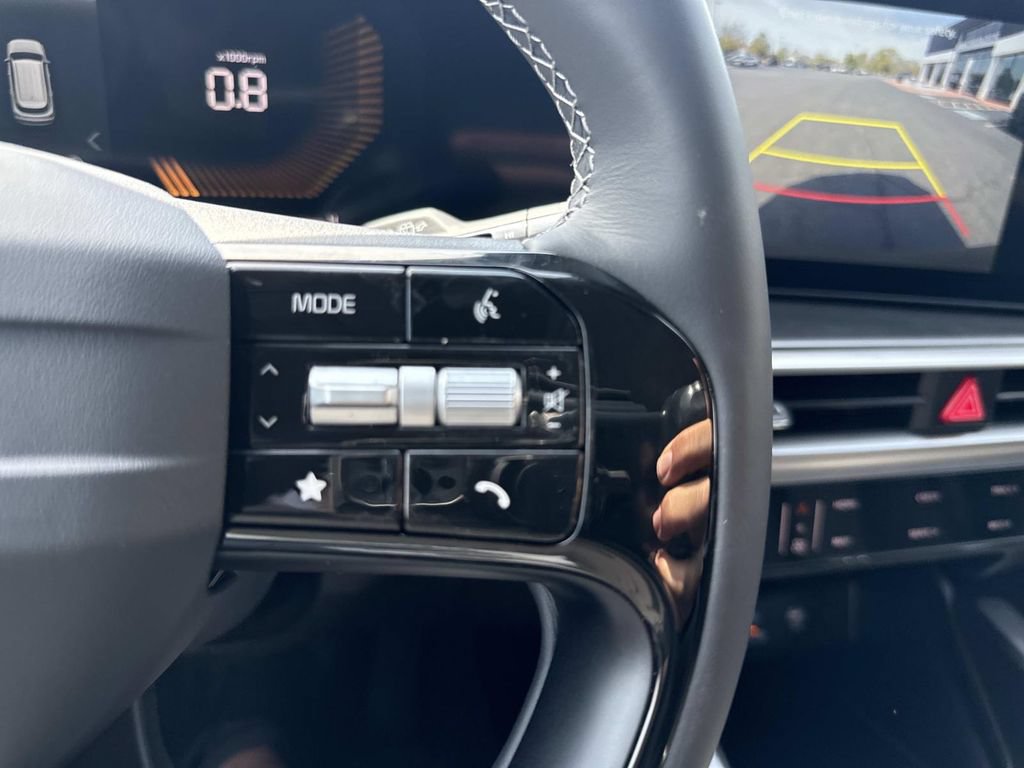 New 2026 Kia Sorento LX FWD image 12