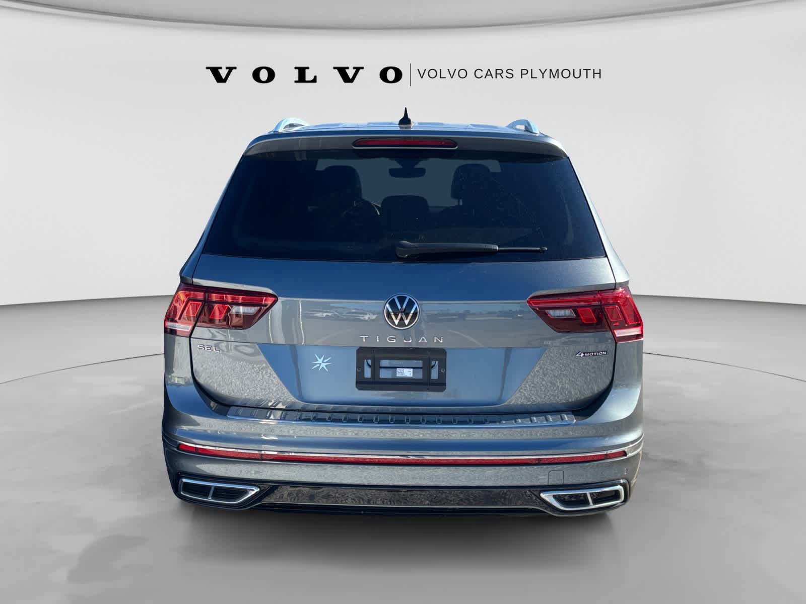 Used 2022 Volkswagen Tiguan SEL R-Line AWD/4WD image 6