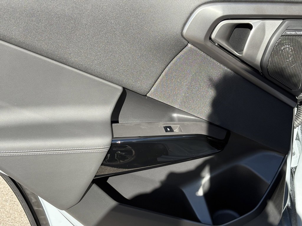 New 2026 BMW X2 xDrive28i w/ Technology Package image 24