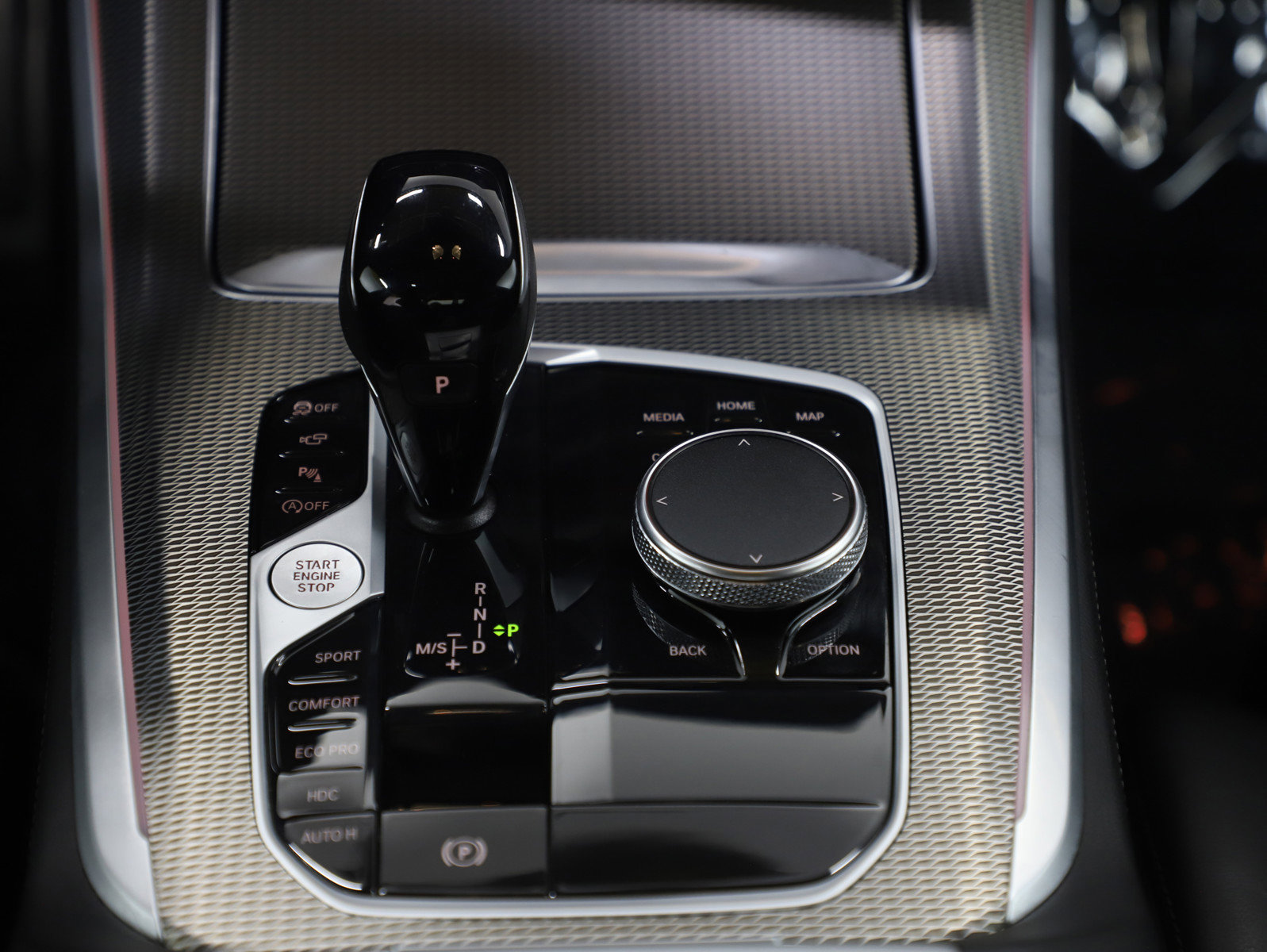 Used 2022 BMW X5 M50i image 22