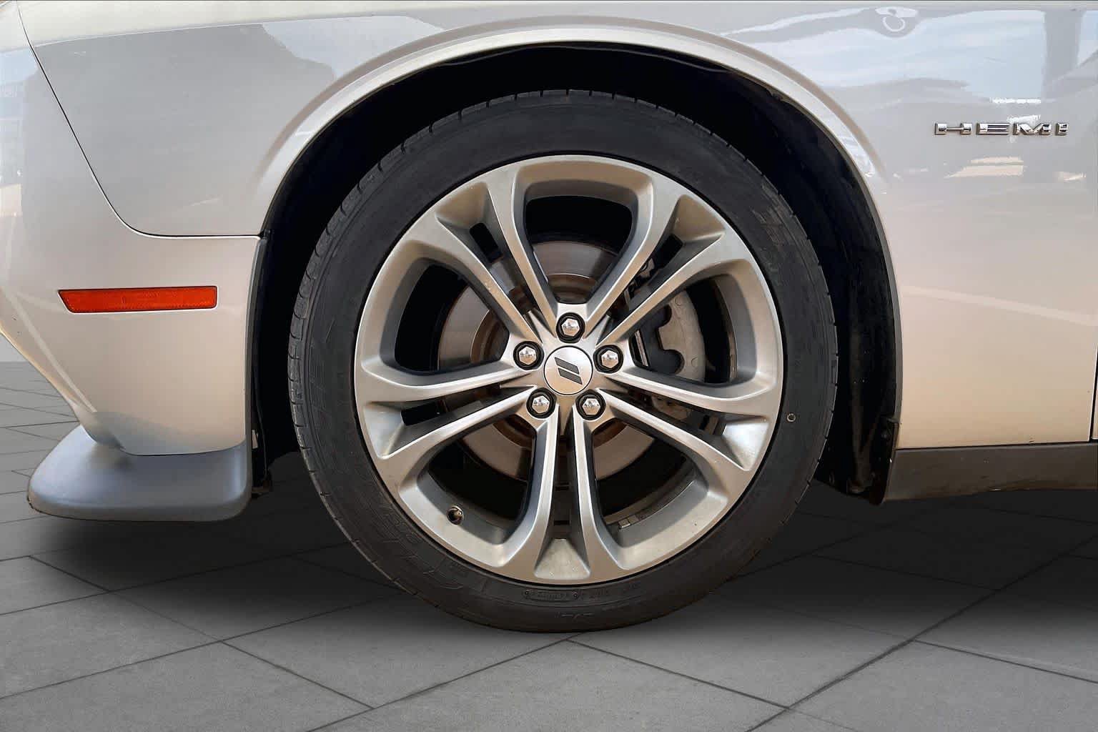 Used 2021 Dodge Challenger R/T RWD image 12