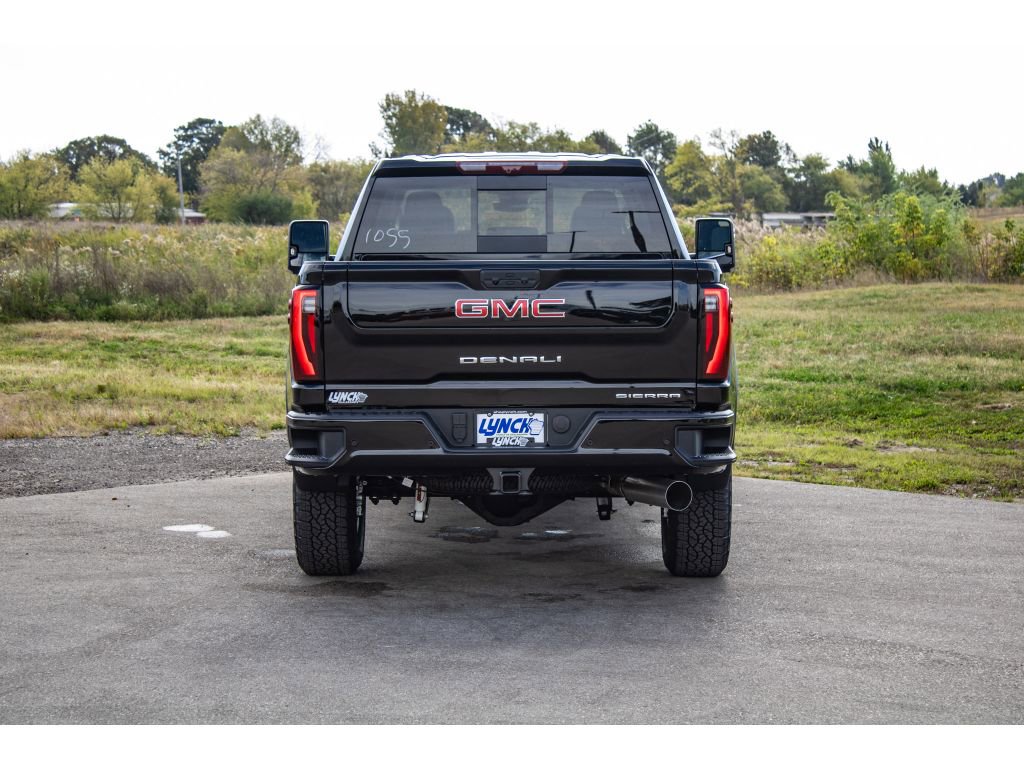 New 2026 GMC Sierra 2500 Denali w/ Denali Reserve Package image 3