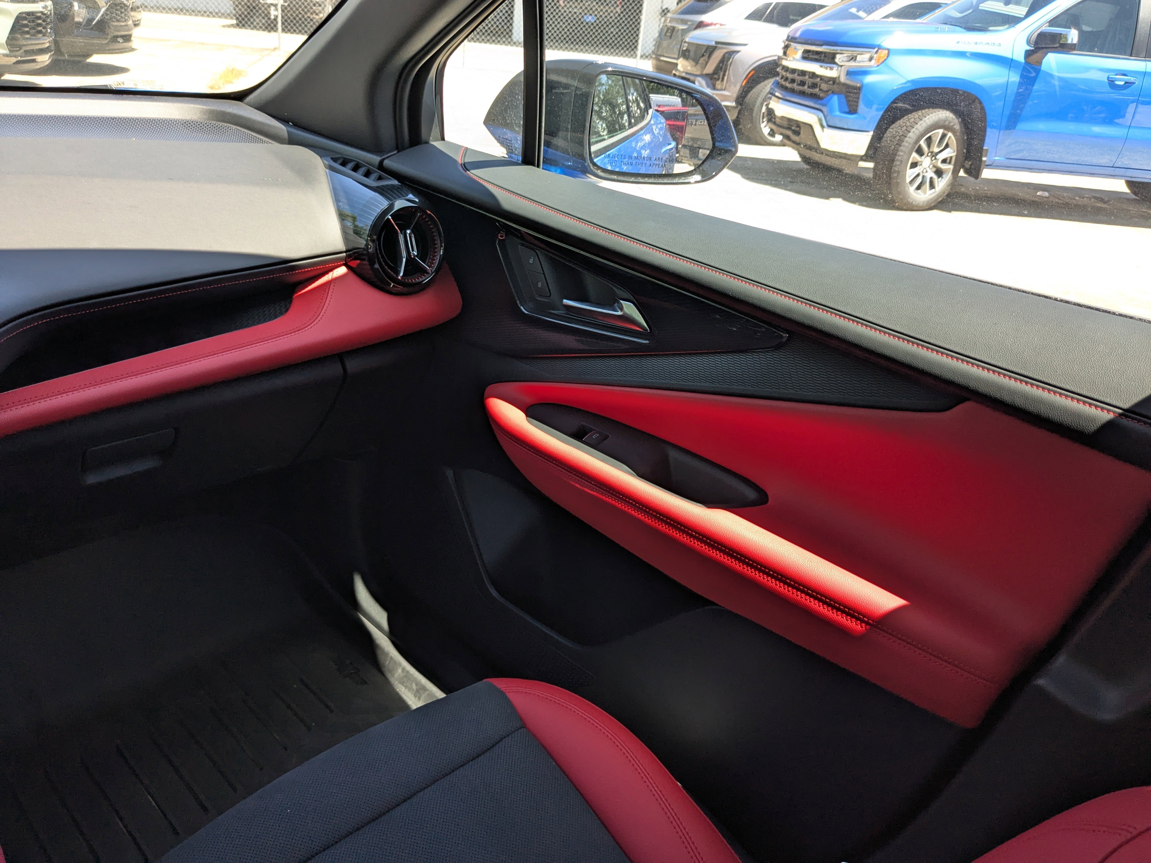 New 2025 Chevrolet Blazer EV RS w/ Super Cruise Package image 11