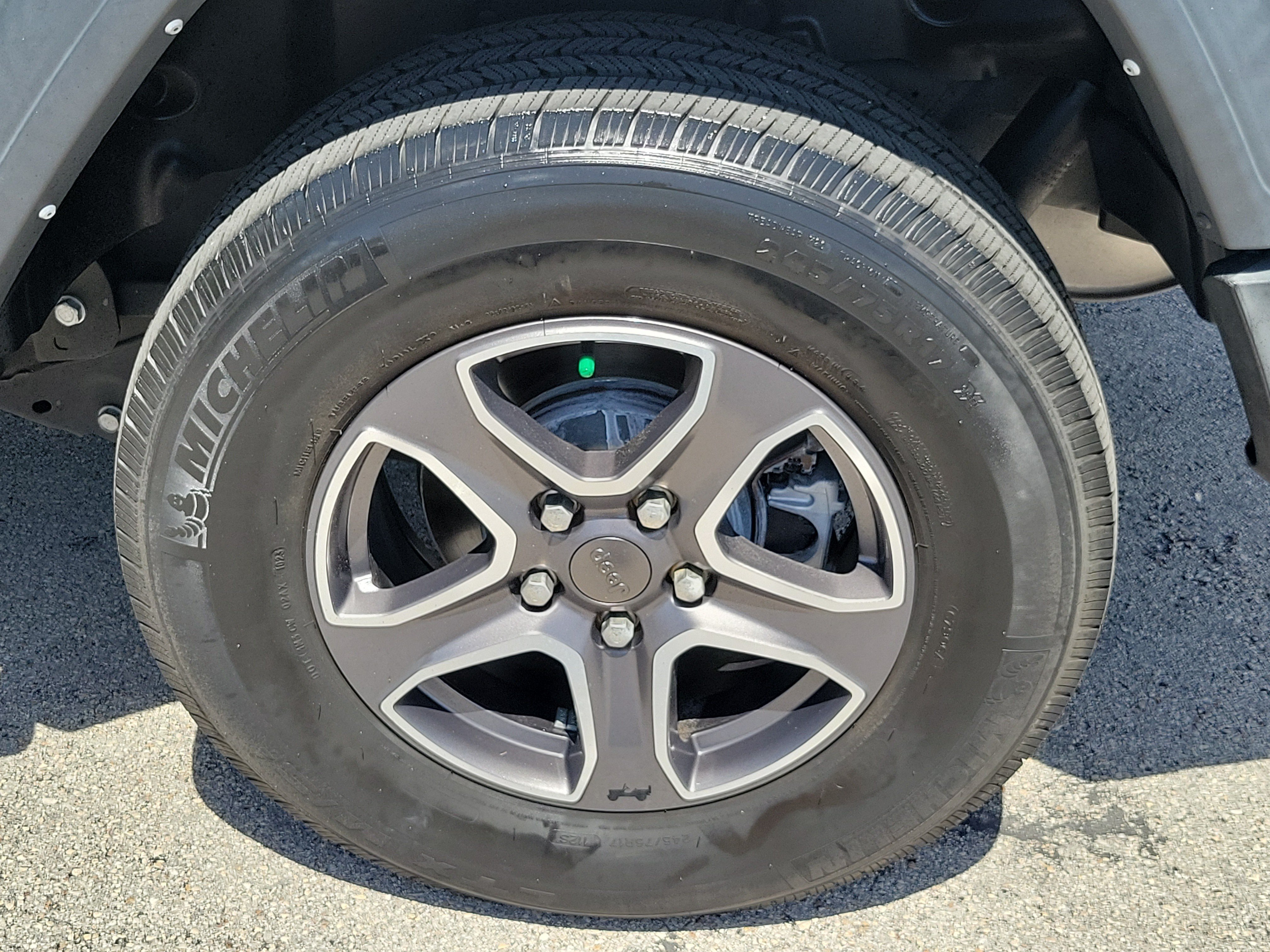 Used 2023 Jeep Wrangler Sport AWD/4WD image 8