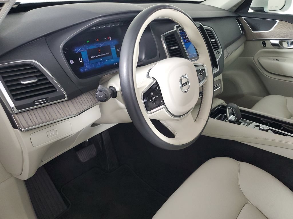 Certified 2023 Volvo XC90 B6 Core w/ Protection Package Premier AWD/4WD image 26