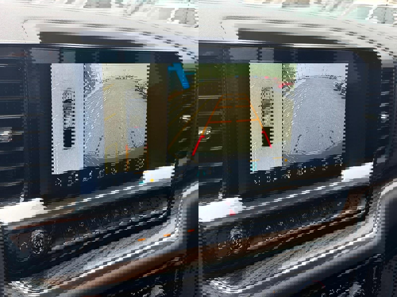 Certified 2022 Chevrolet Silverado 1500 LT w/ Safety Package image 16