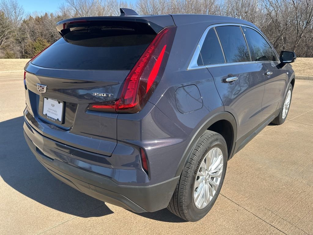 Certified 2024 Cadillac XT4 Luxury w/ Cold Weather Package image 5