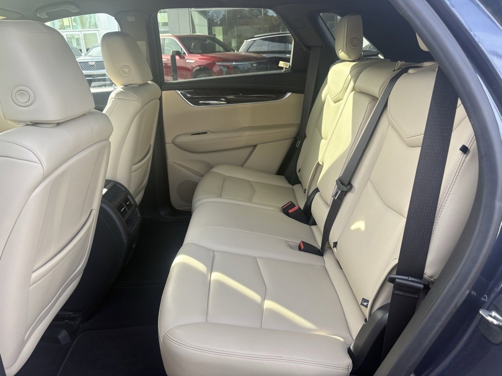 Used 2019 Cadillac XT5 FWD image 14