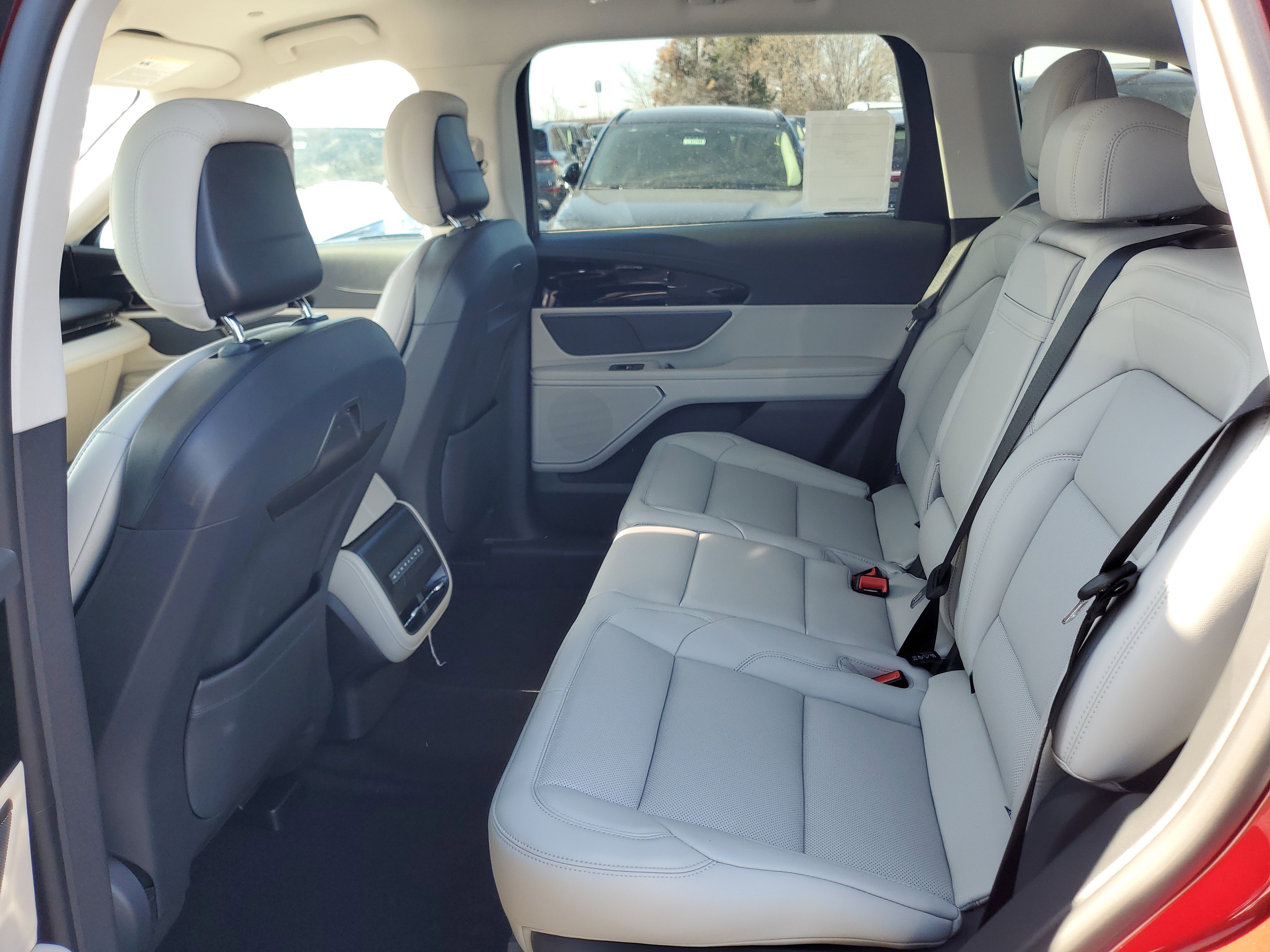 New 2026 Lincoln Nautilus Premier image 26