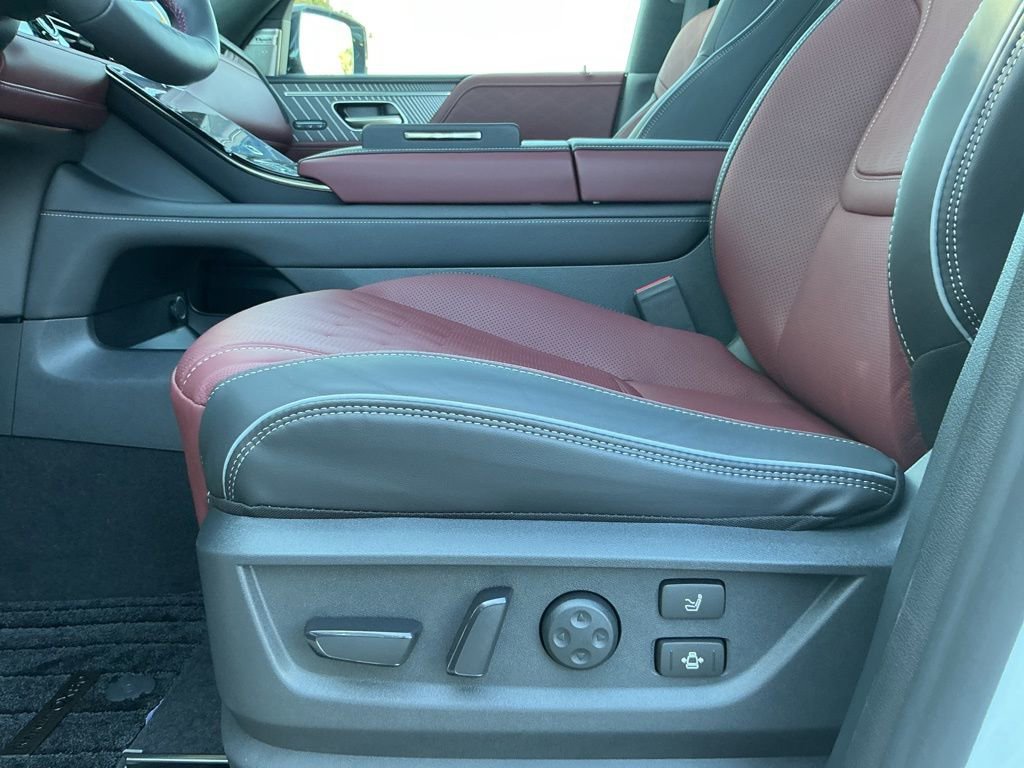 Certified 2026 INFINITI QX80 Autograph w/ Premium Cargo Package image 19