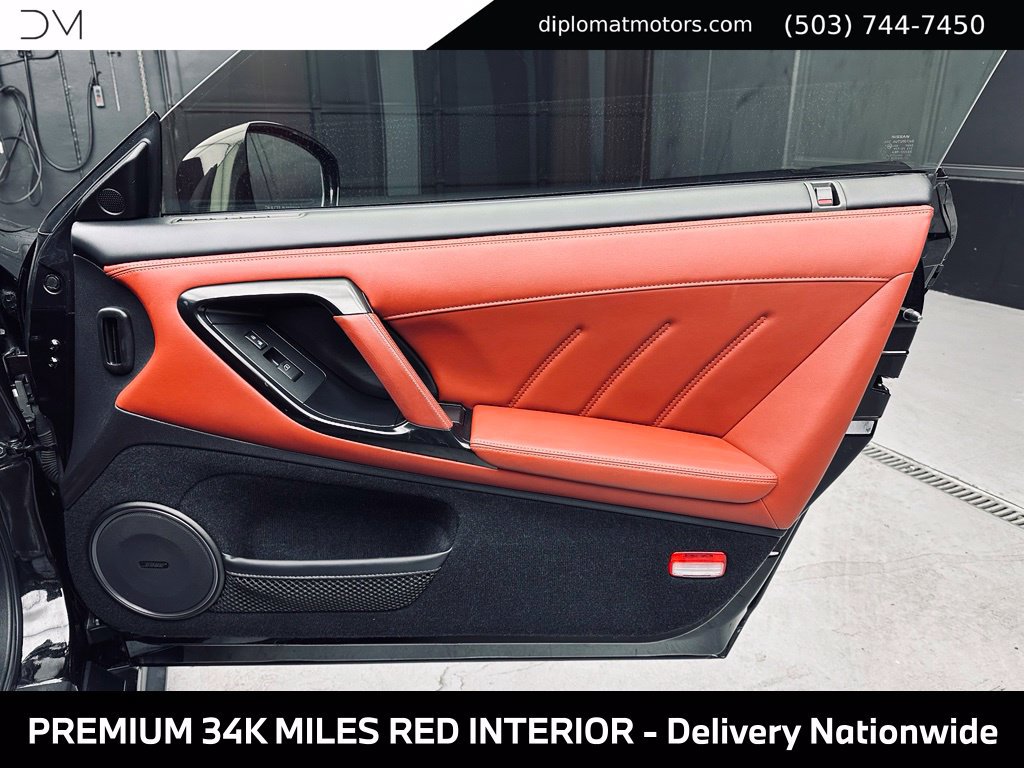 Used 2018 Nissan GT-R Premium w/ Premium Interior Package AWD/4WD image 23