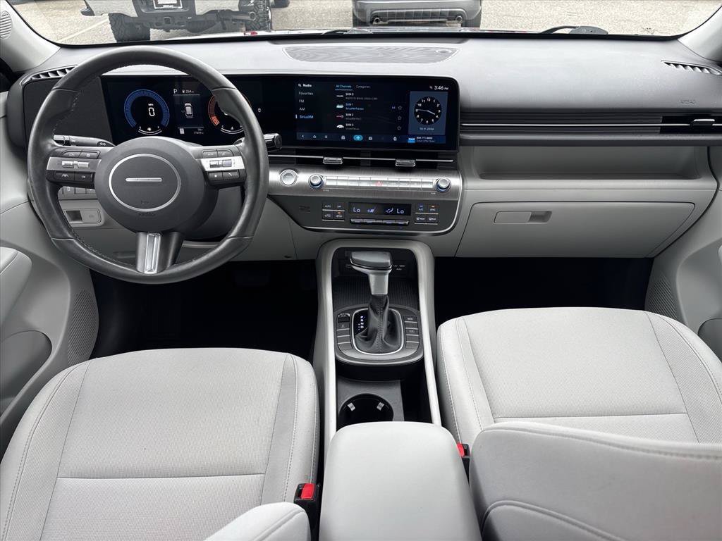 Used 2025 Hyundai Kona SEL AWD/4WD image 4