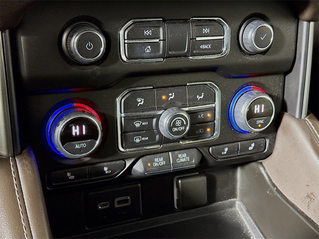 Used 2021 Chevrolet Tahoe Z71 image 13