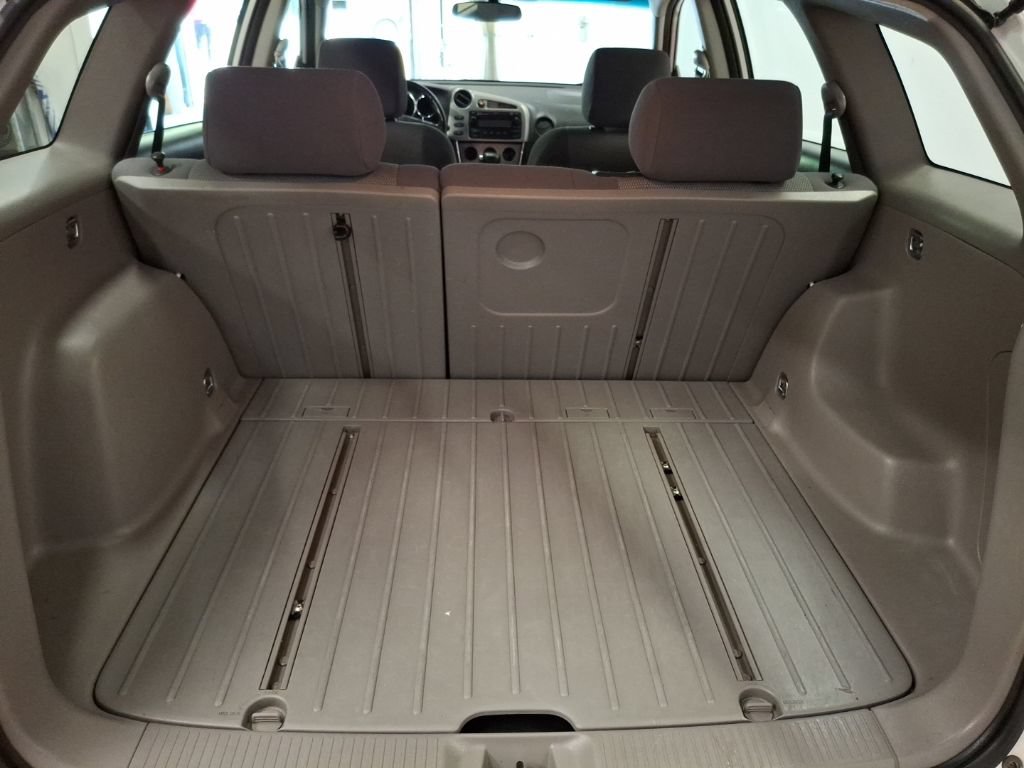 Used 2005 Toyota Matrix XR w/ Extra Value Pkg 1 FWD image 14