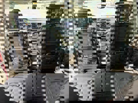 Used 2020 Chrysler Pacifica Touring-L Plus image 24