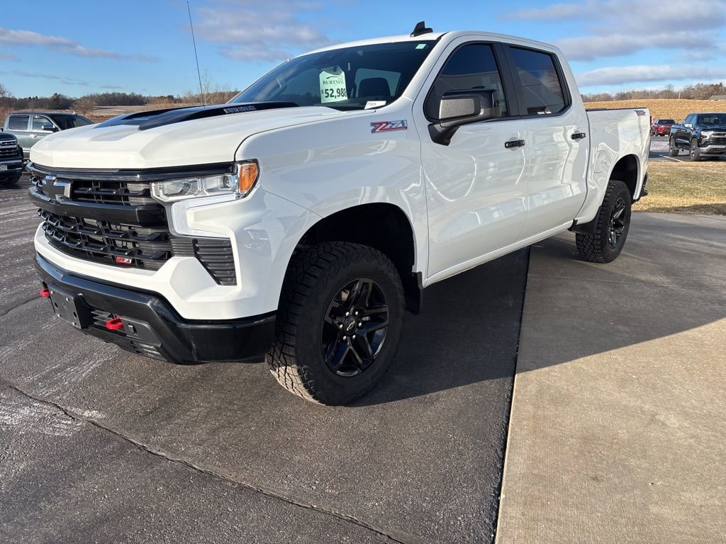 Certified 2024 Chevrolet Silverado 1500 LT Trail Boss w/ Convenience Package II image 3